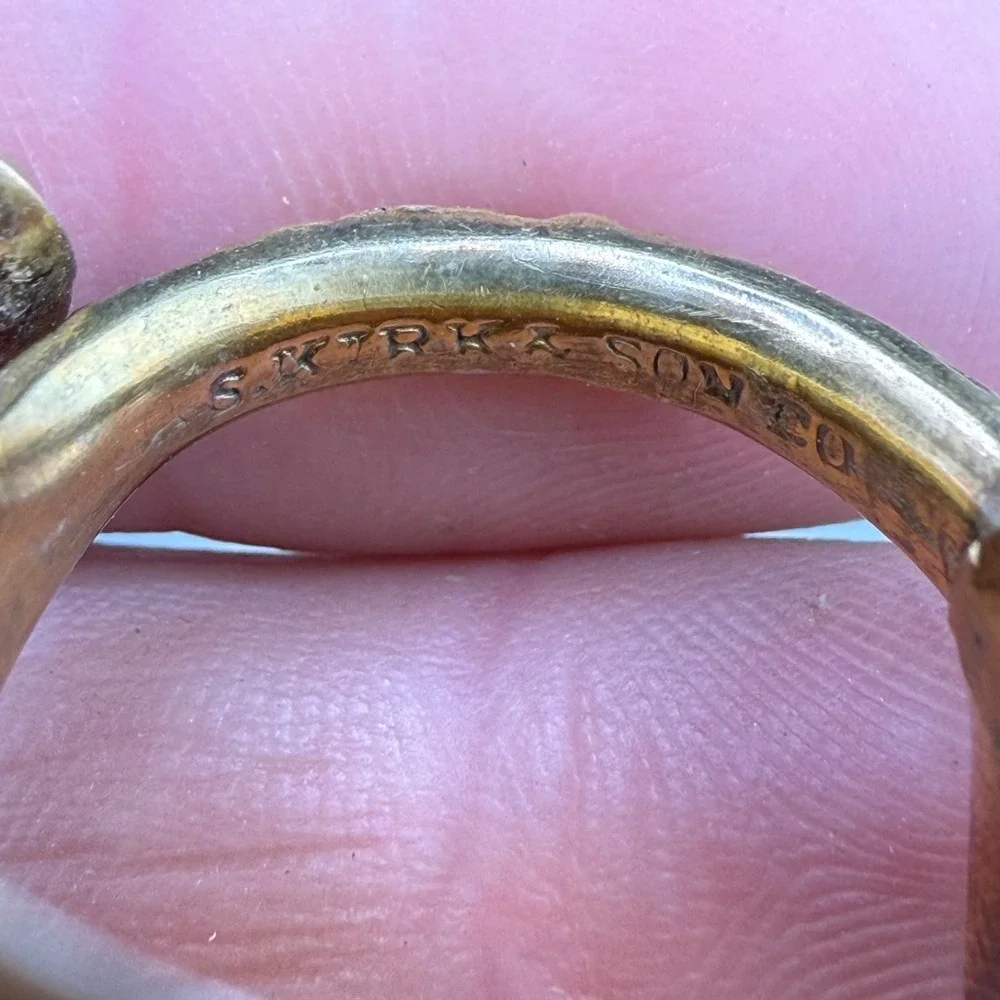 Vintage S Kirk & Son Hammered Repousse Ring Gold Tone Signed Size 8
